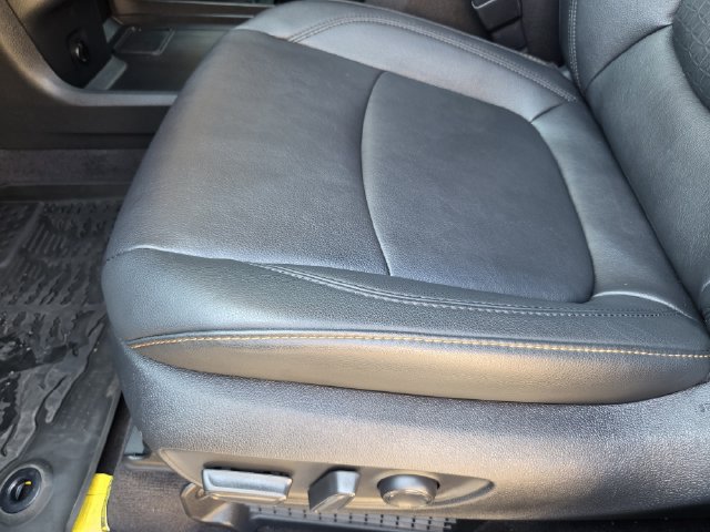 Certified 2025 Toyota Sienna XLE Woodland Edition AWD/4WD image 21
