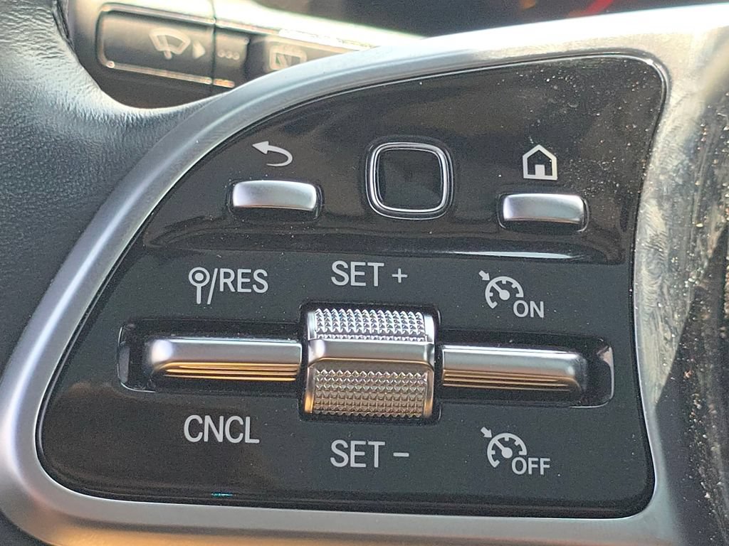 Certified 2023 Mercedes-Benz GLA 250 4MATIC image 36