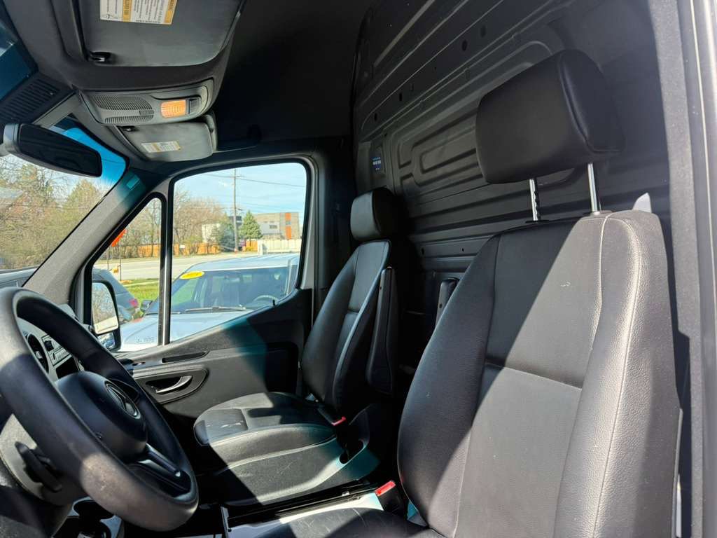 Used 2021 Mercedes-Benz Sprinter 2500 w/ Driver Convenience Package image 18