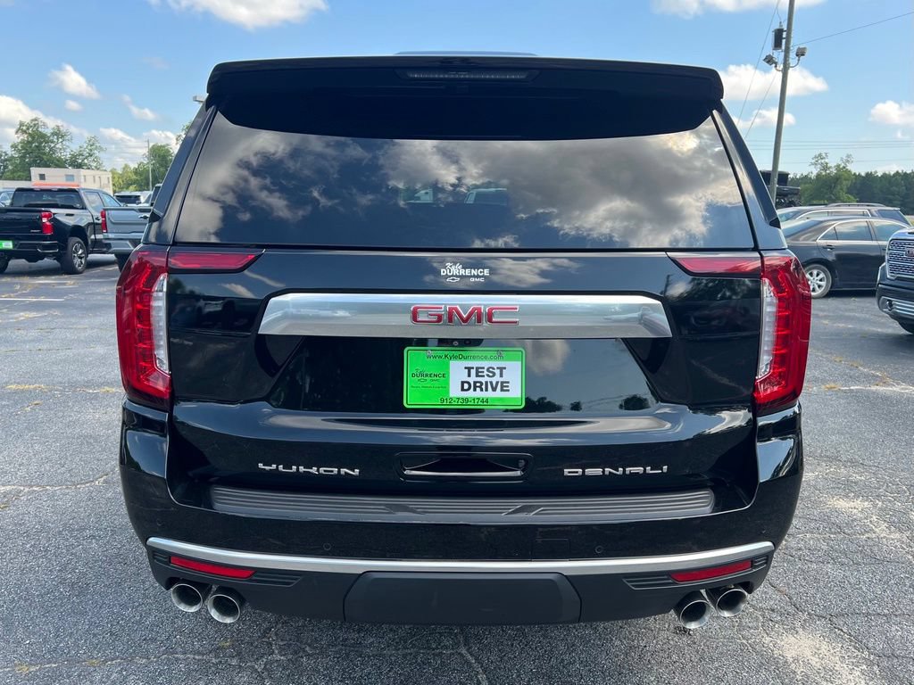 Used 2024 GMC Yukon Denali w/ Advanced Technology Package AWD/4WD image 5
