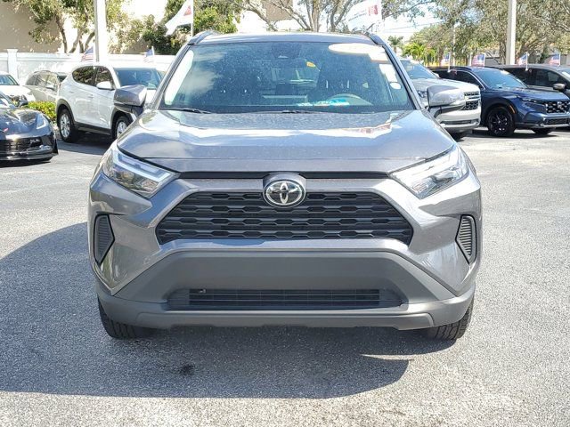 Used 2025 Toyota RAV4 XLE image 2