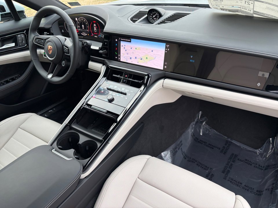 New 2026 Porsche Panamera 4 image 18