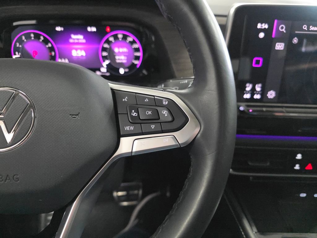 Used 2024 Volkswagen Atlas SEL Premium R-Line image 18