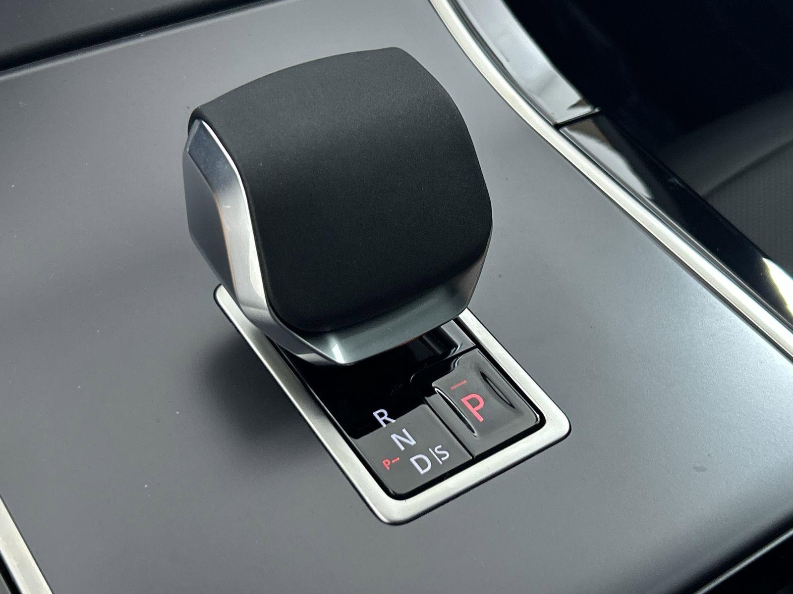 New 2026 Land Rover Range Rover Evoque S image 16