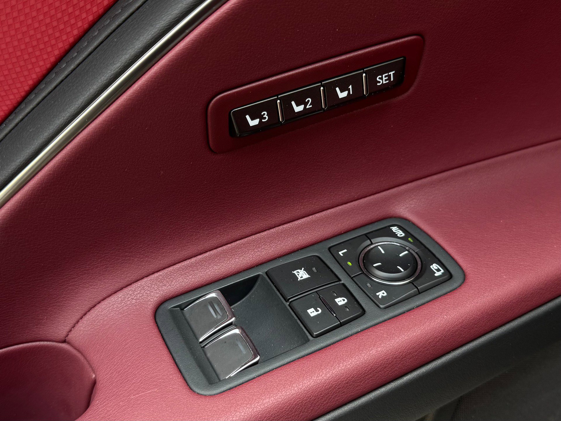 Used 2021 Lexus LC 500 Convertible w/ Touring Package image 23