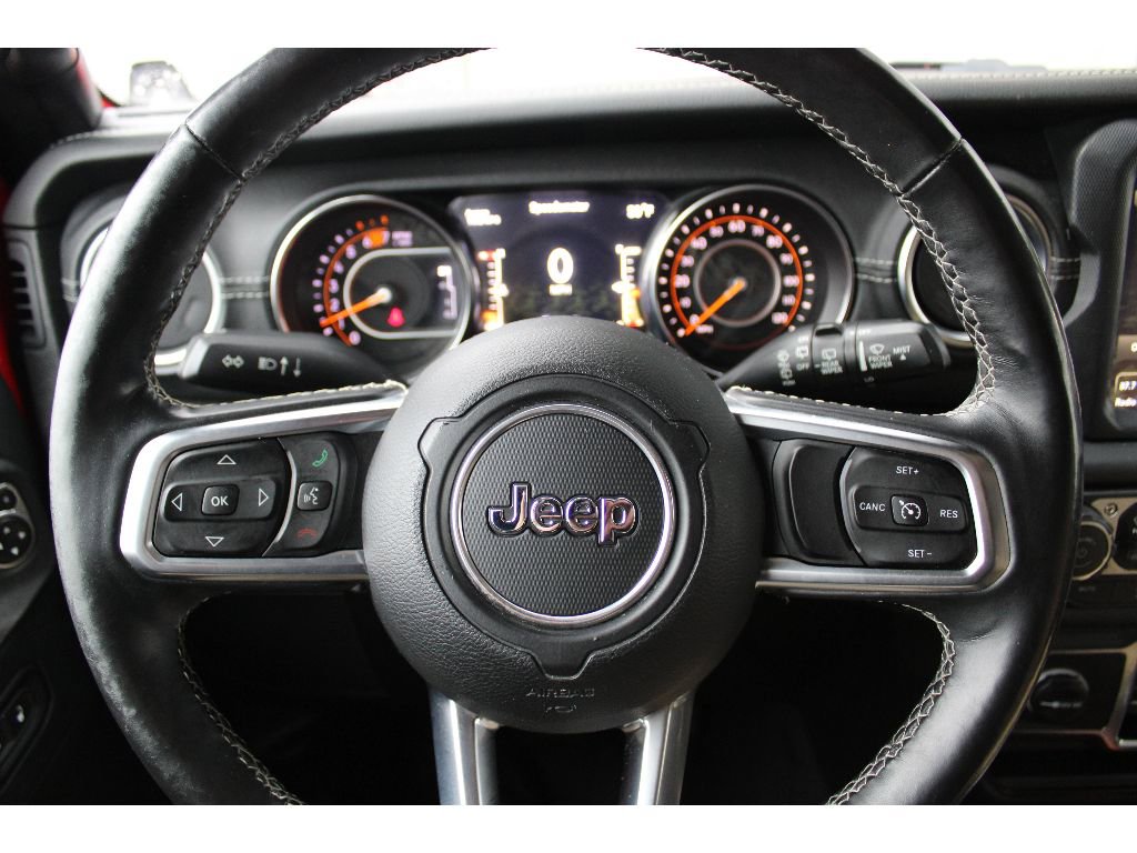 Used 2018 Jeep Wrangler Unlimited Sahara w/ Dual Top Group image 31