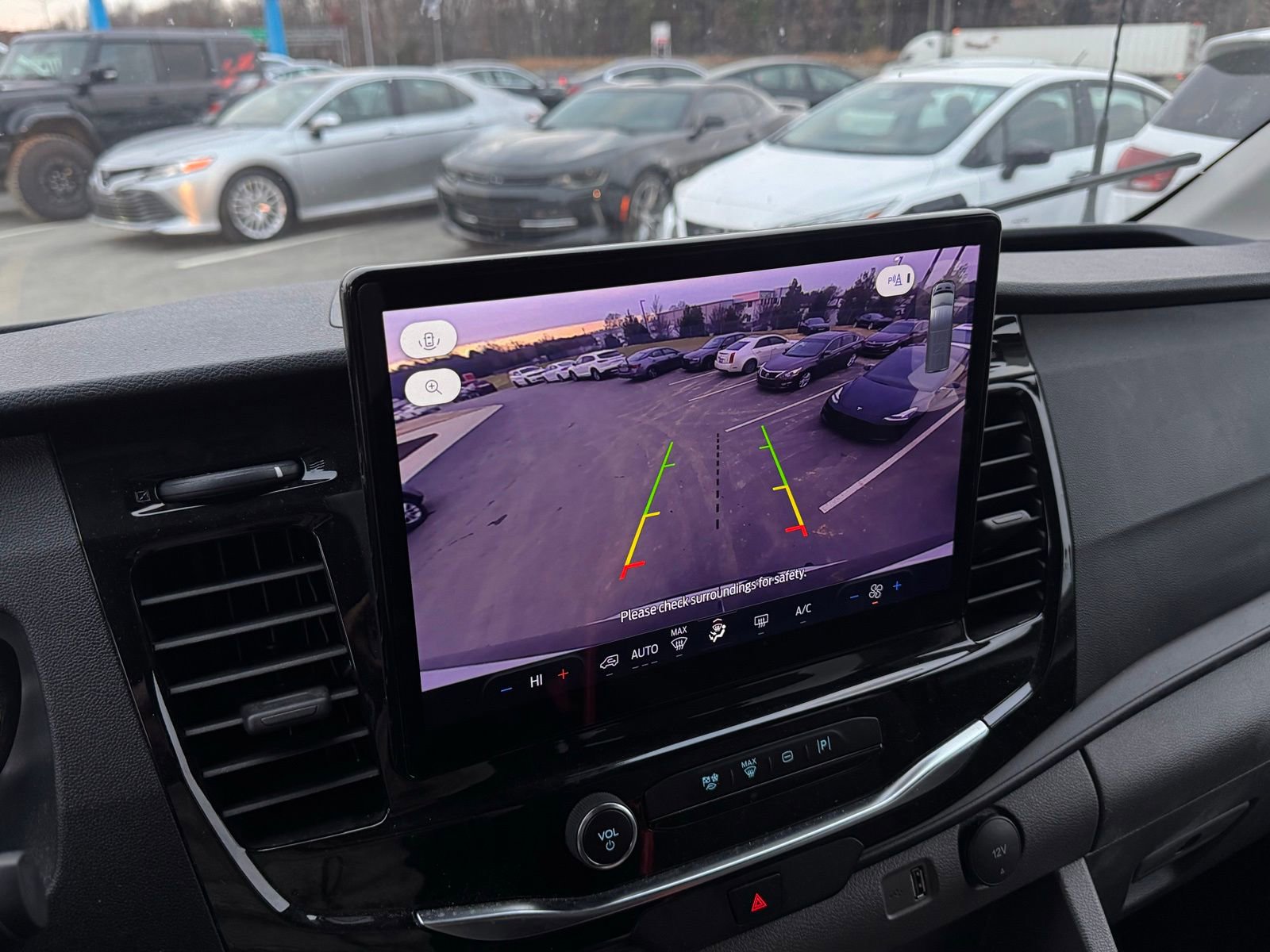 Used 2024 Ford Transit 350 XLT image 30