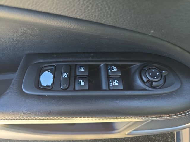 Used 2018 Jeep Compass Sport image 29