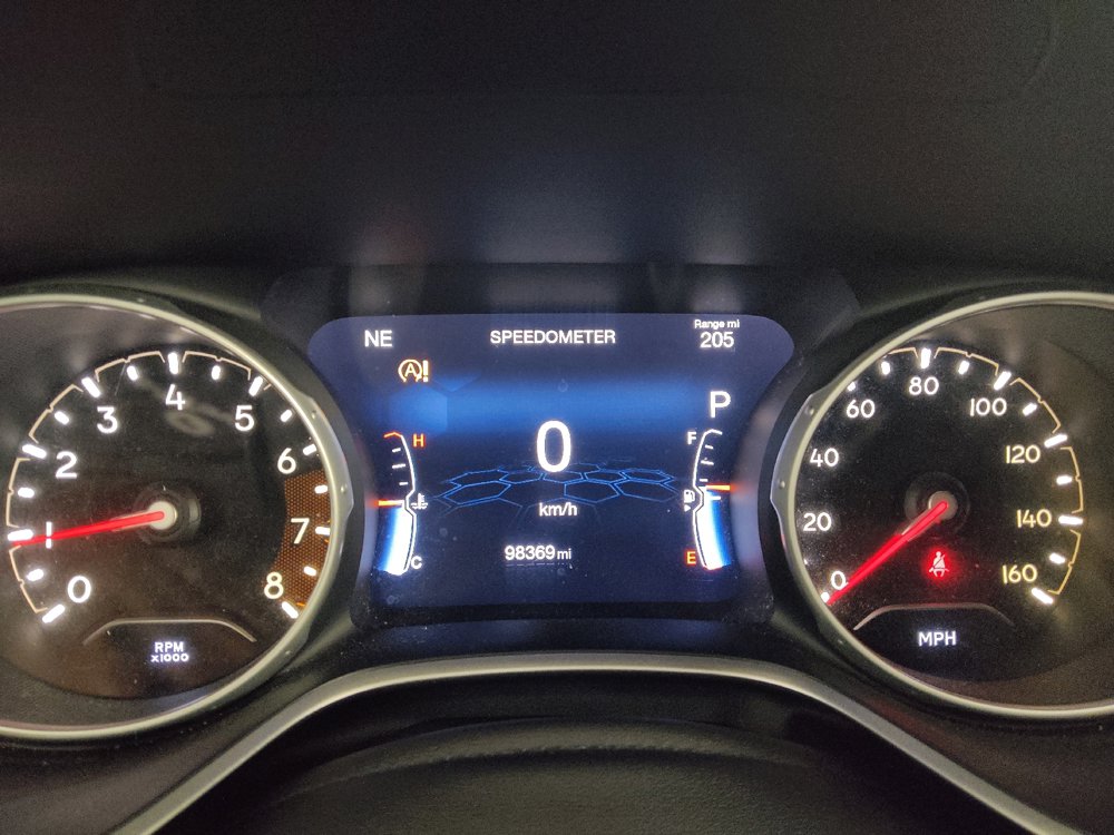 Used 2017 Jeep Compass Latitude w/ Popular Equipment Group FWD image 23