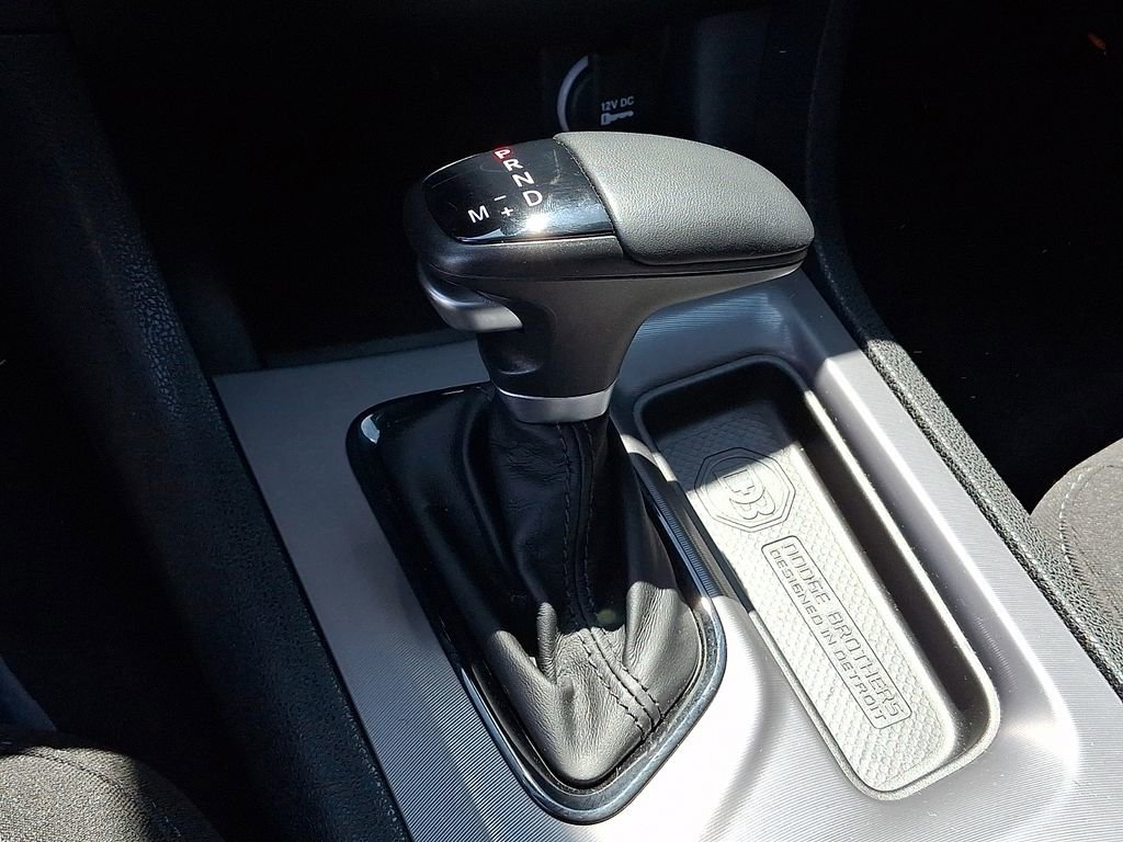 Used 2023 Dodge Charger SXT w/ Blacktop Package AWD/4WD image 15