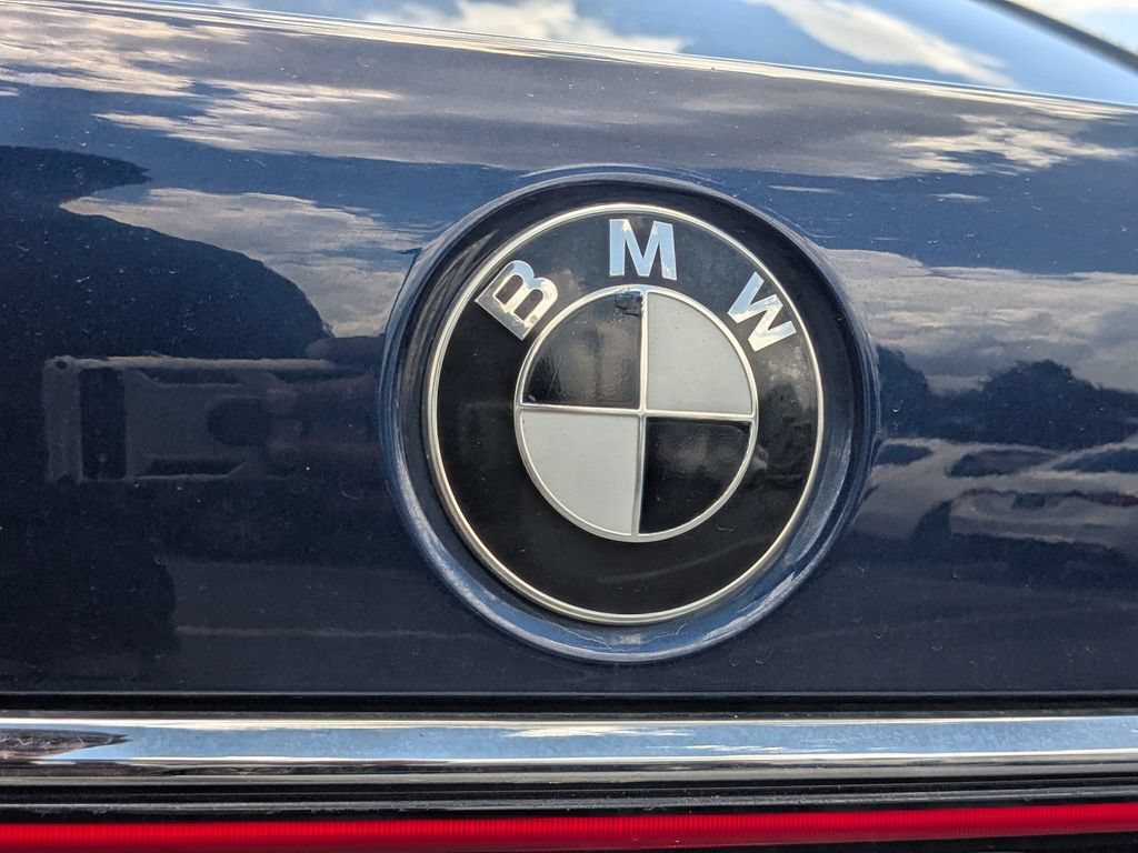 Used 2021 BMW 745e xDrive w/ Premium Package AWD/4WD image 30