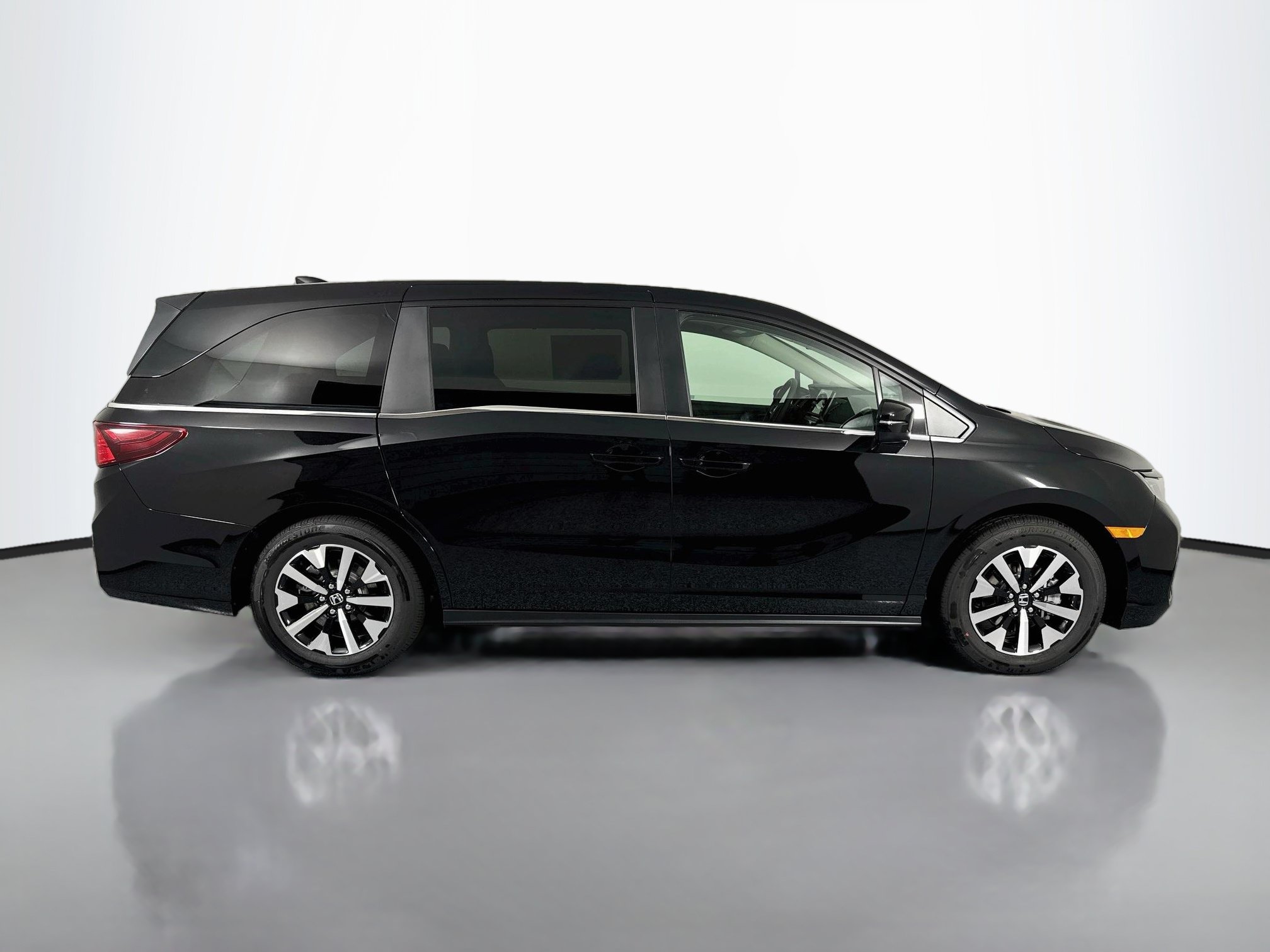 New 2027 Honda Odyssey EX-L image 4