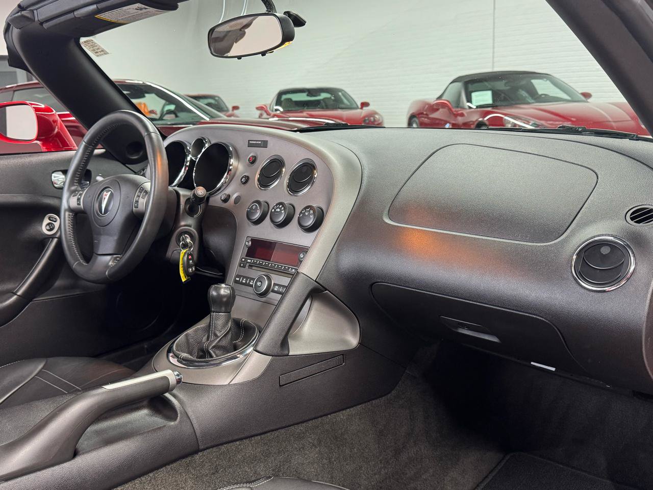 Used 2007 Pontiac Solstice Convertible w/ Premium Package RWD image 41