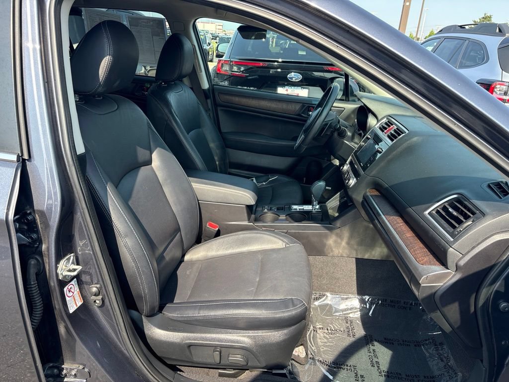 Used 2017 Subaru Outback 2.5i Limited AWD/4WD image 10