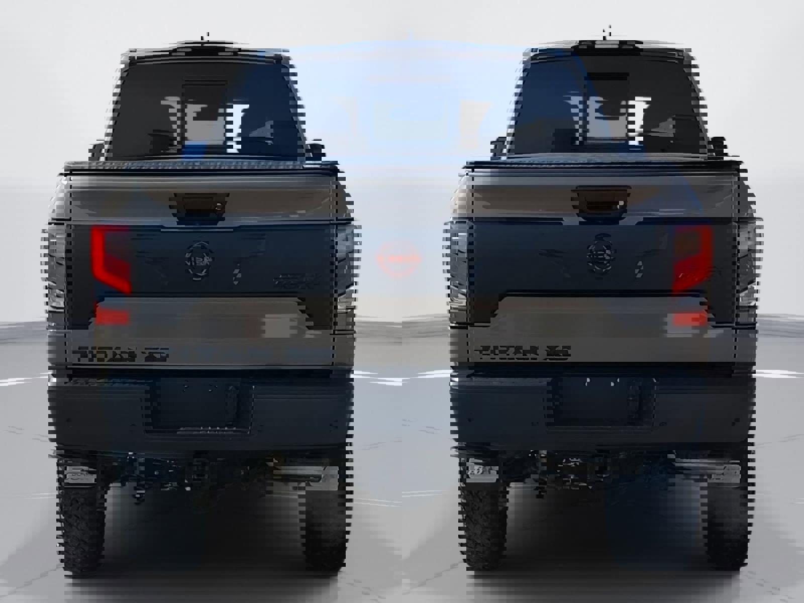 Used 2024 Nissan Titan PRO-4X image 6