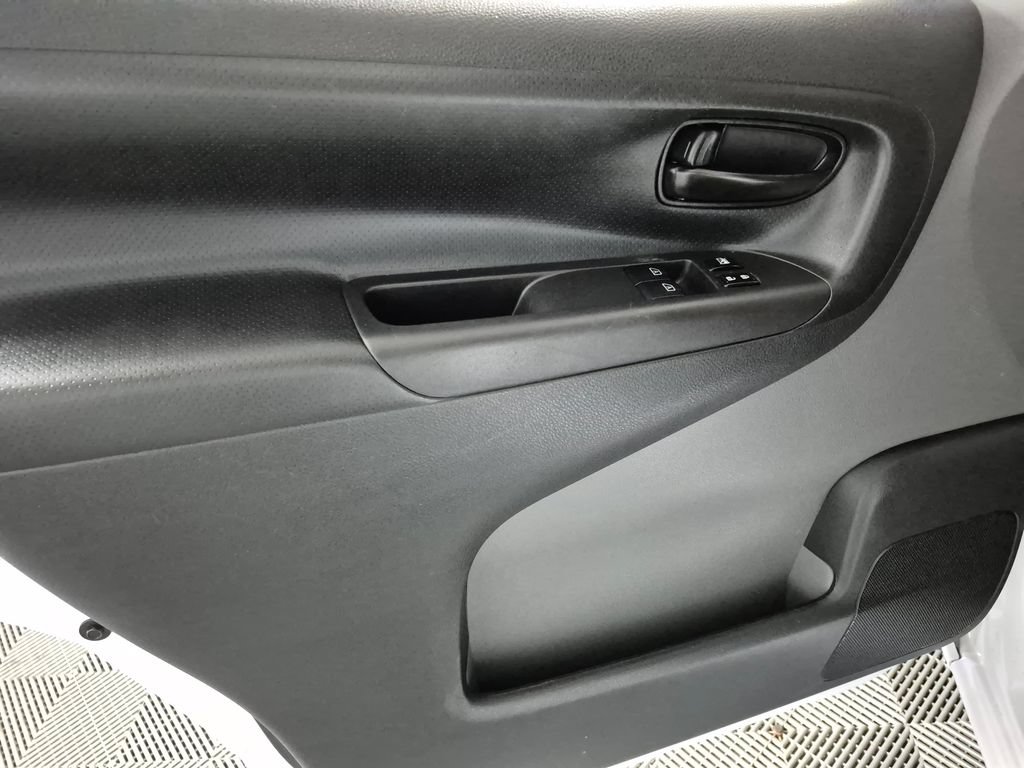 Used 2021 Nissan NV200 S FWD image 15