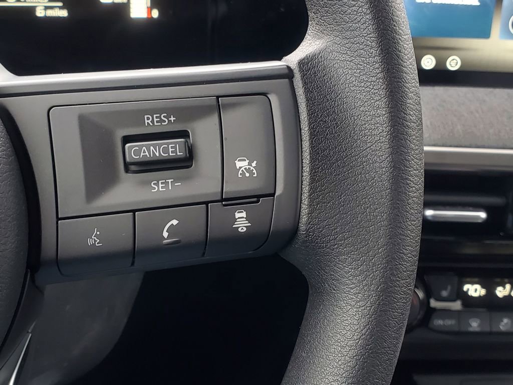 New 2026 Nissan Kicks SV AWD/4WD image 17