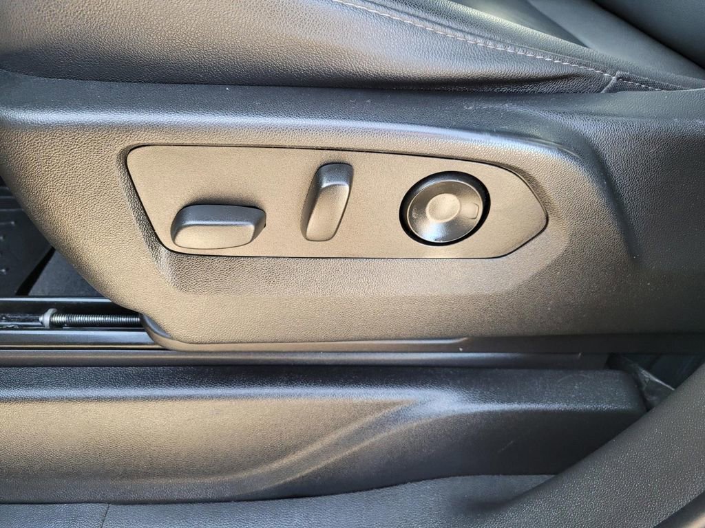 Used 2021 Chevrolet Tahoe Z71 w/ Rear Media and Nav Package image 23