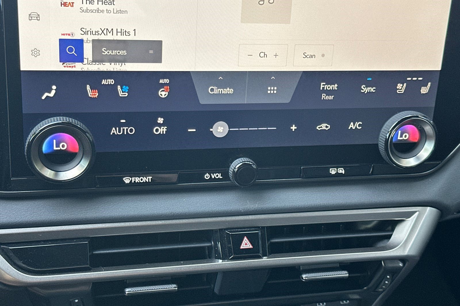 Certified 2023 Lexus RX 350 w/ Accessory Package (Z1) image 27