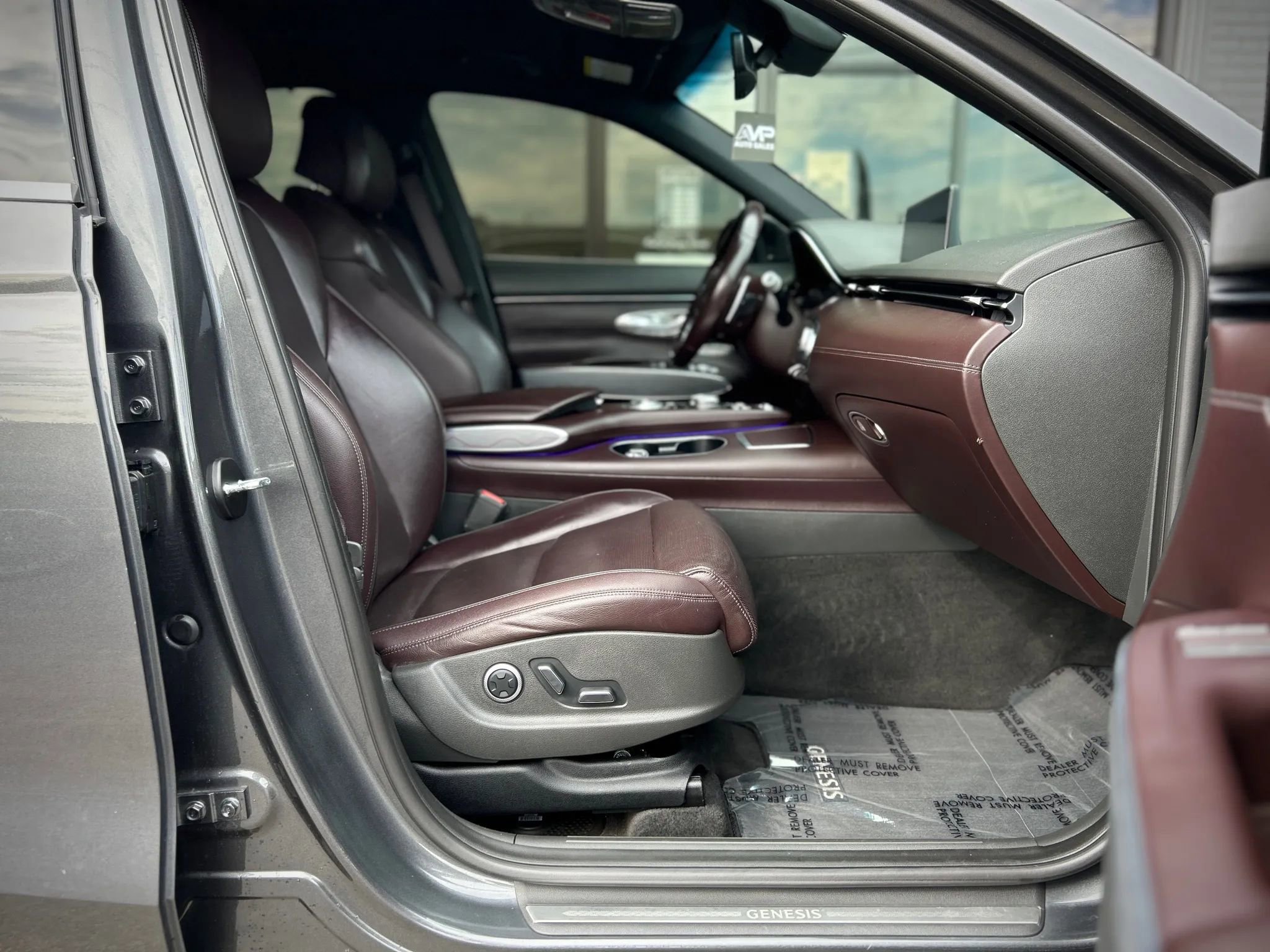 Used 2022 Genesis GV70 2.5T w/ Advanced Package image 36