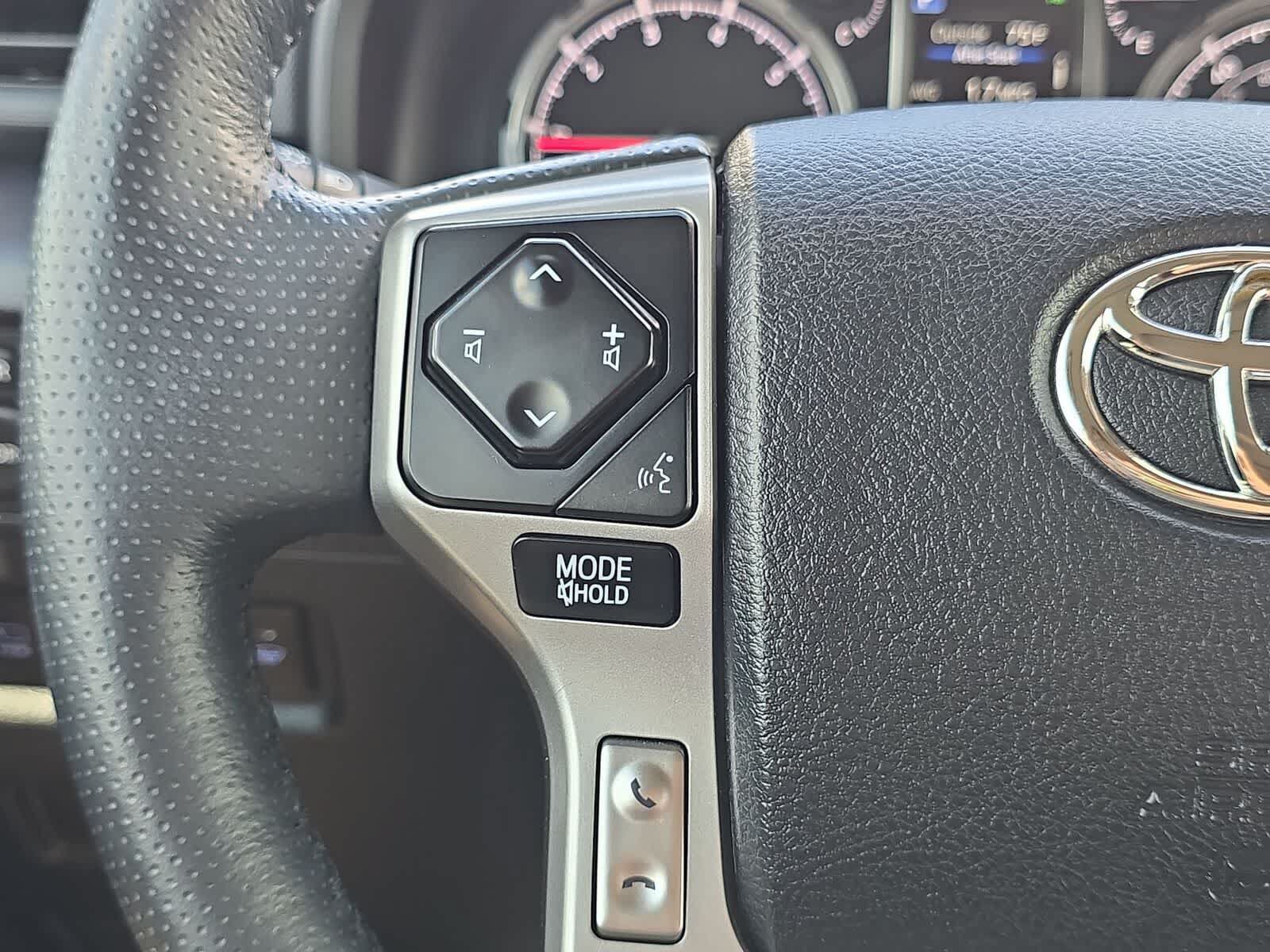 Used 2023 Toyota 4Runner Limited RWD image 28