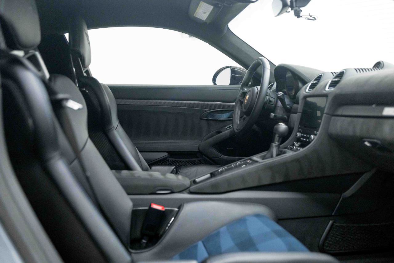 Used 2023 Porsche 718 Cayman GT4 RS RWD image 72