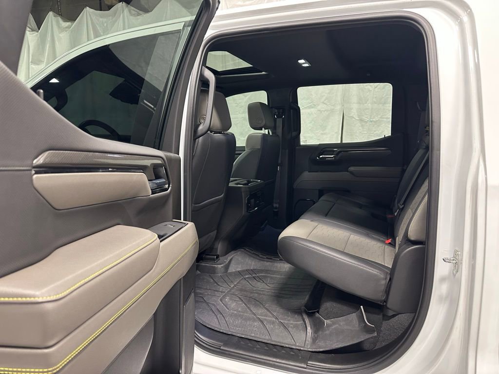 Used 2023 Chevrolet Silverado 1500 ZR2 w/ Technology Package AWD/4WD image 43