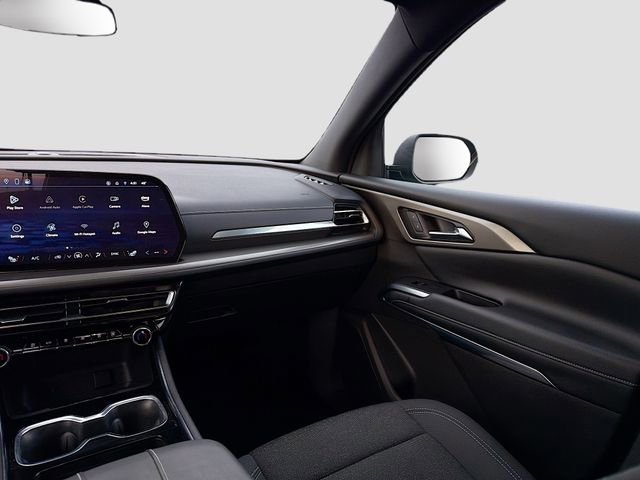 Used 2025 Chevrolet Traverse LT image 22