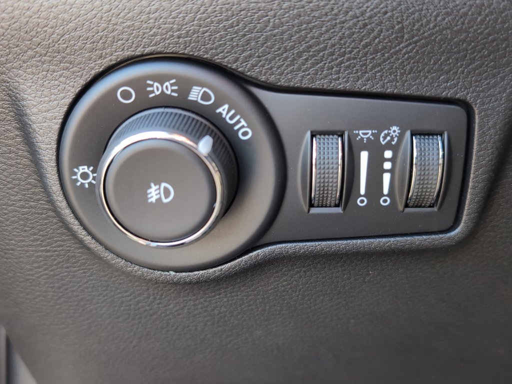 New 2026 Jeep Compass Limited image 14