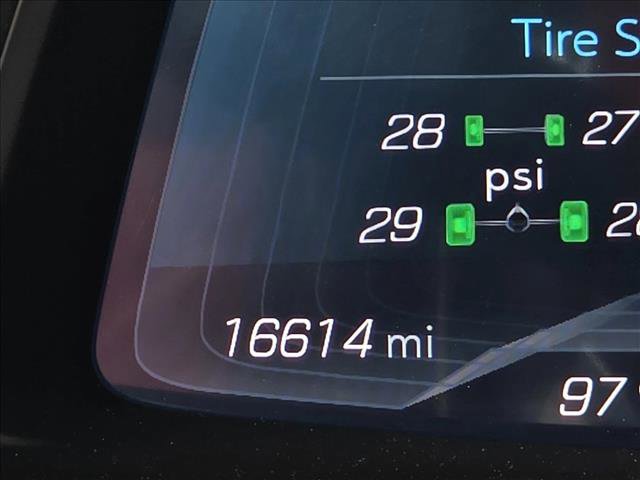 Used 2024 Chevrolet Corvette Stingray Preferred Cpe RWD image 15