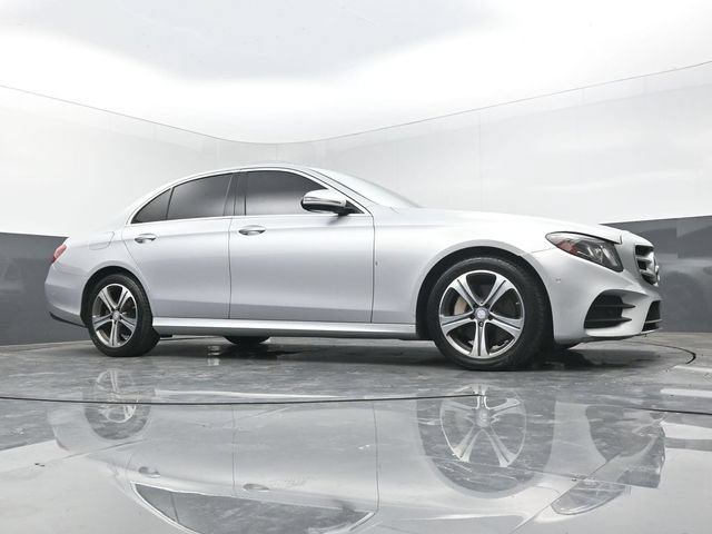 Used 2017 Mercedes-Benz E 300 4MATIC image 48