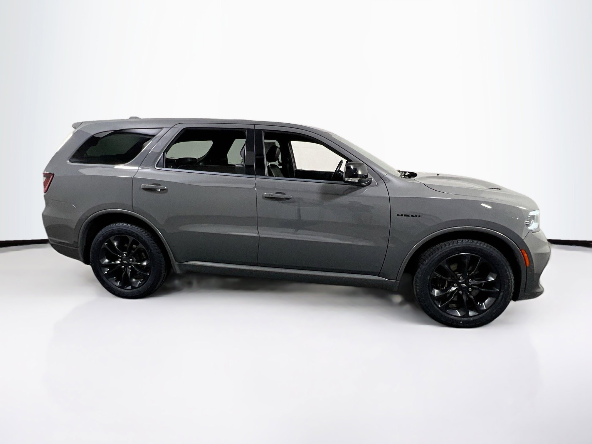 Used 2022 Dodge Durango R/T w/ Blacktop Package AWD/4WD image 4