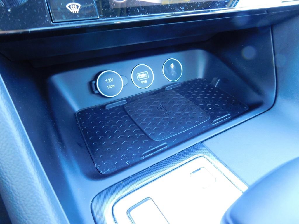 Used 2025 Genesis G70 3.3T Advanced image 25