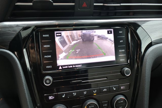 Used 2021 Volkswagen Passat 2.0T R-Line image 19