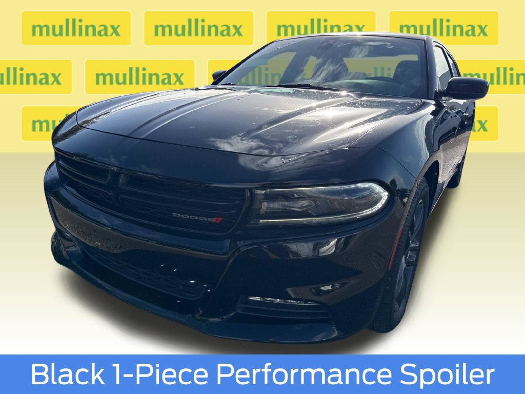 Used 2019 Dodge Charger SXT w/ Blacktop Package AWD/4WD image 11