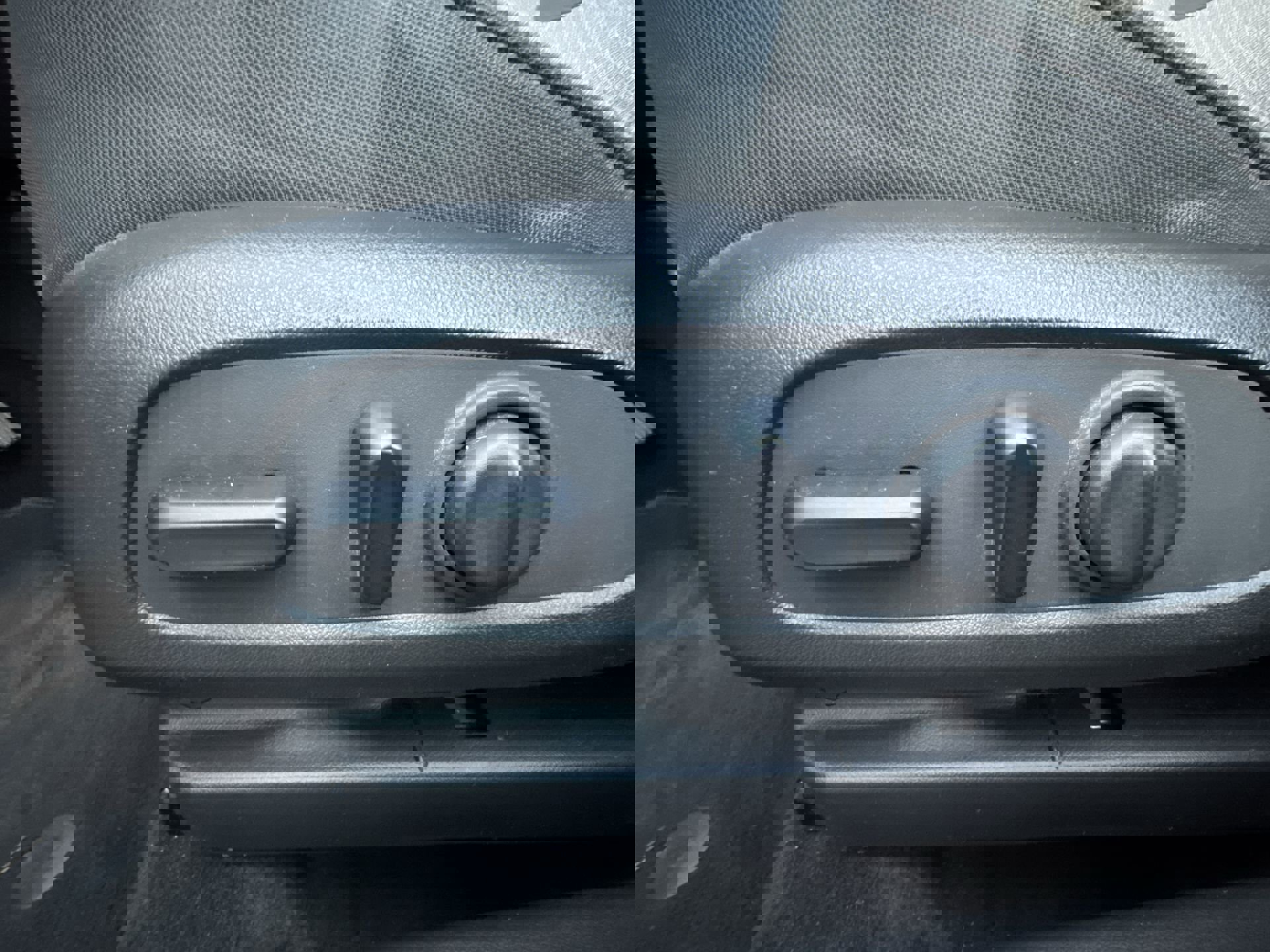 Used 2022 Chevrolet TrailBlazer LT w/ Convenience Package image 12