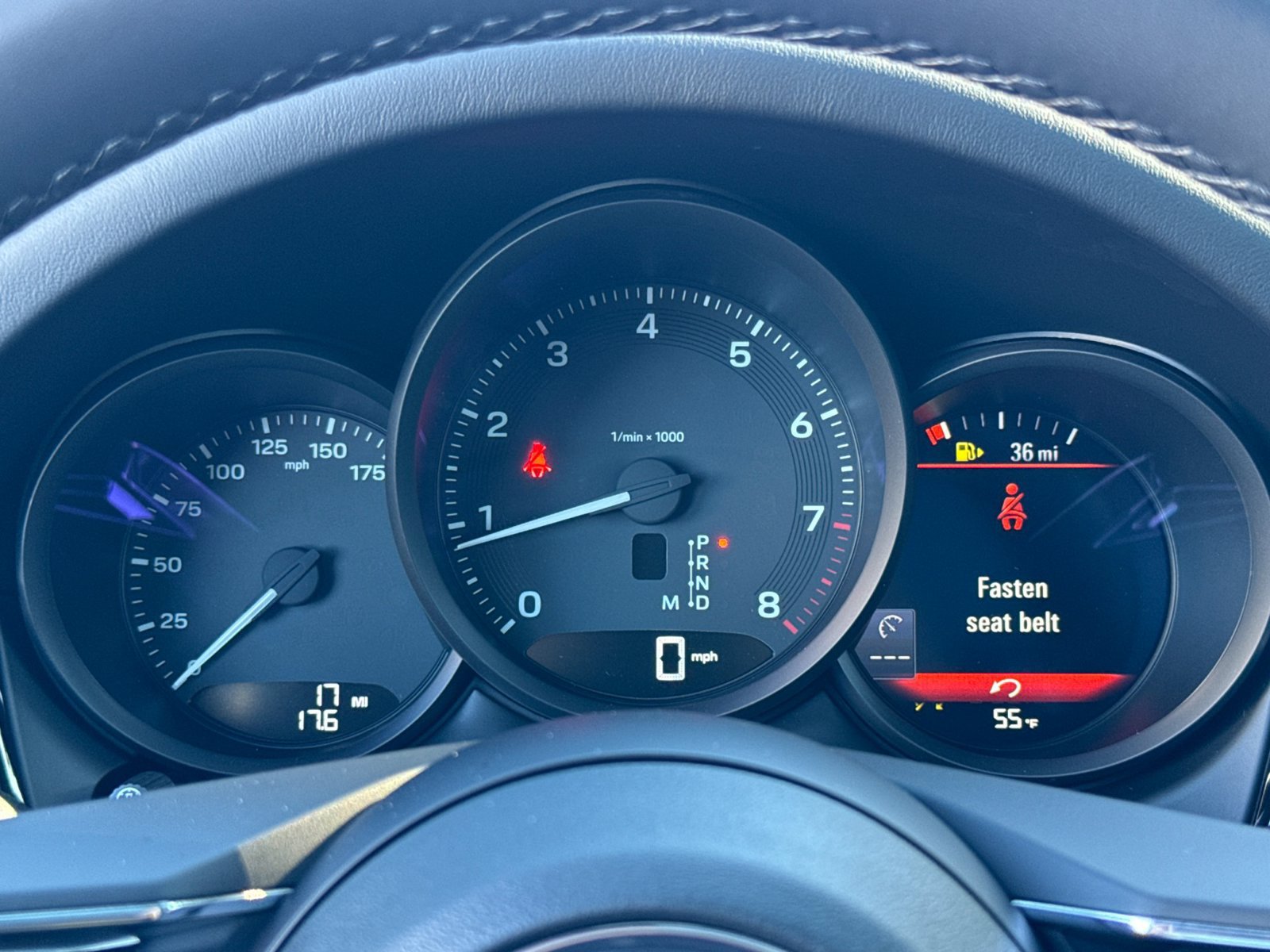 Certified 2026 Porsche Macan AWD/4WD image 29