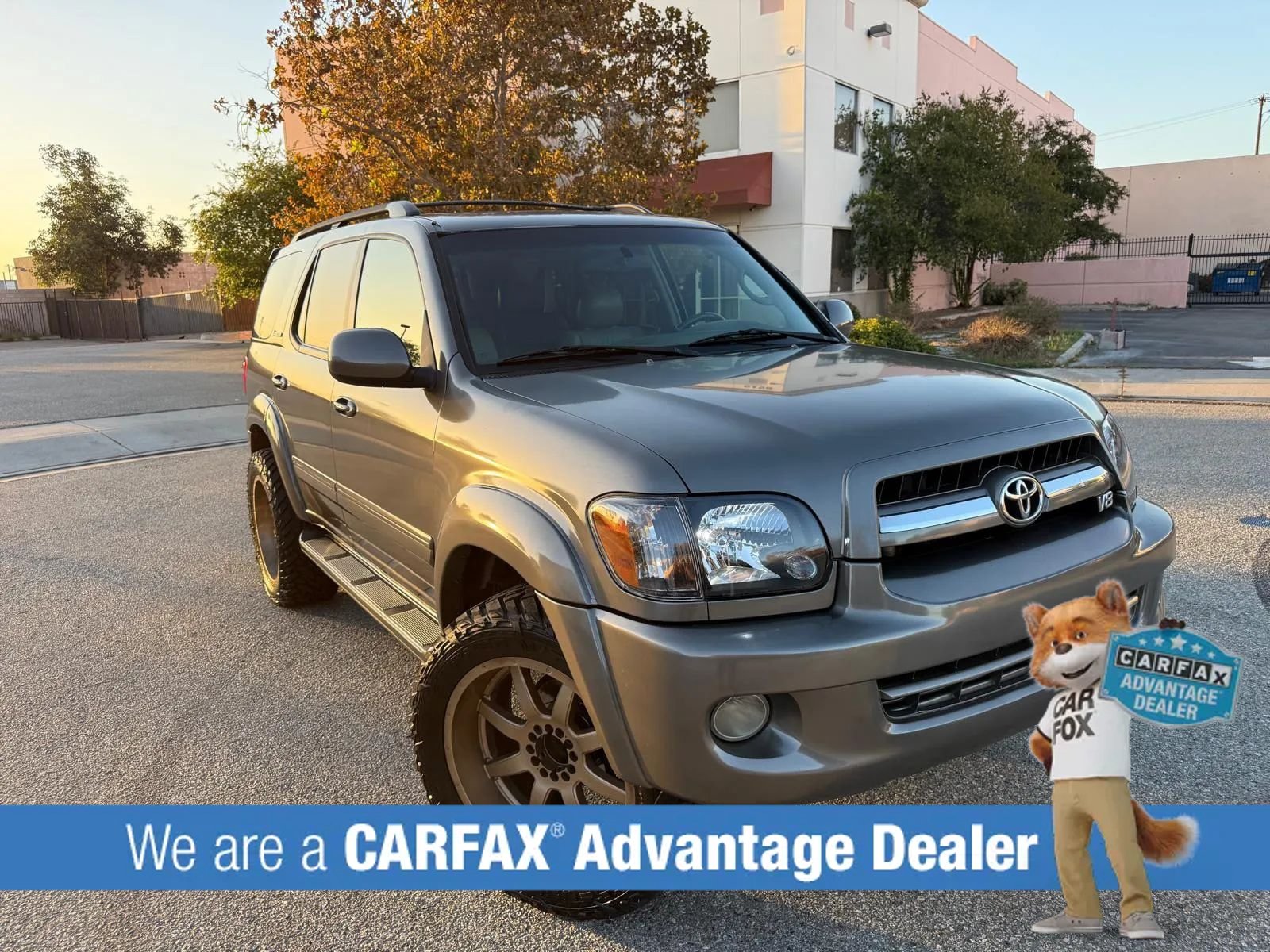Used 2005 Toyota Sequoia Limited RWD image 1