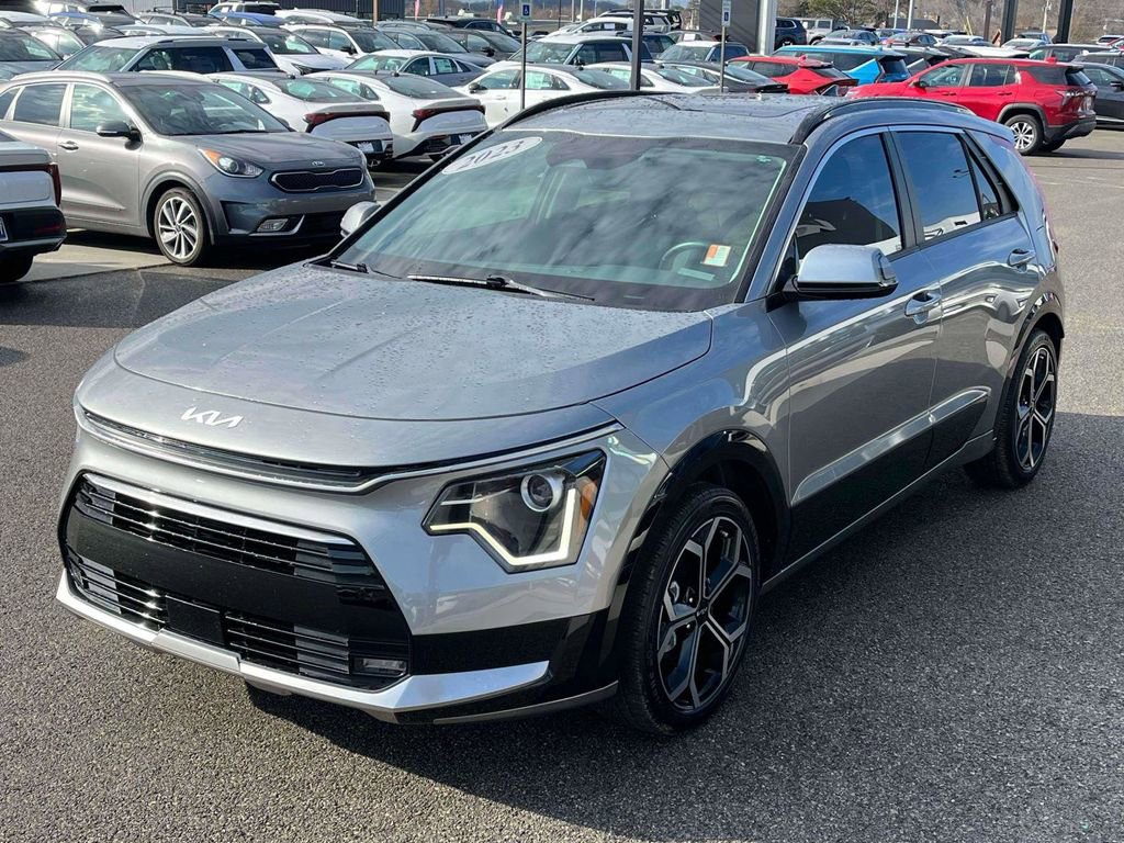 Used 2023 Kia Niro EX Touring image 32