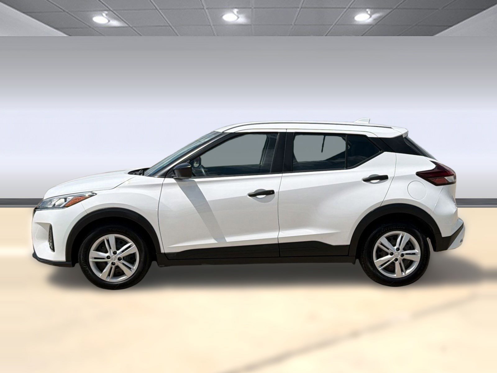 Used 2023 Nissan Kicks S FWD image 2