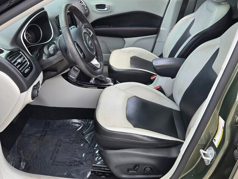 Used 2018 Jeep Compass Limited w/ Navigation Group FWD image 9