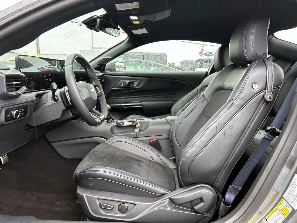 Used 2025 Ford Mustang Dark Horse RWD image 13