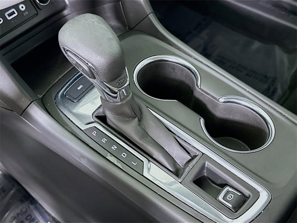 Used 2022 Chevrolet Equinox LS image 27