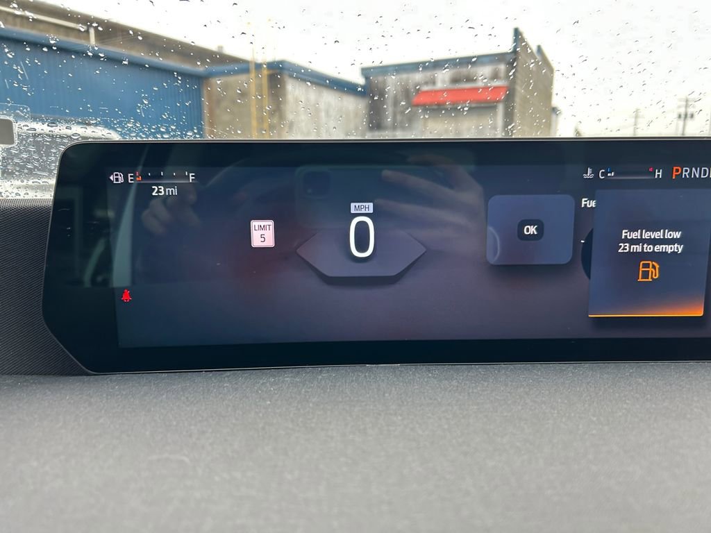 Used 2025 Ford Expedition Active image 16