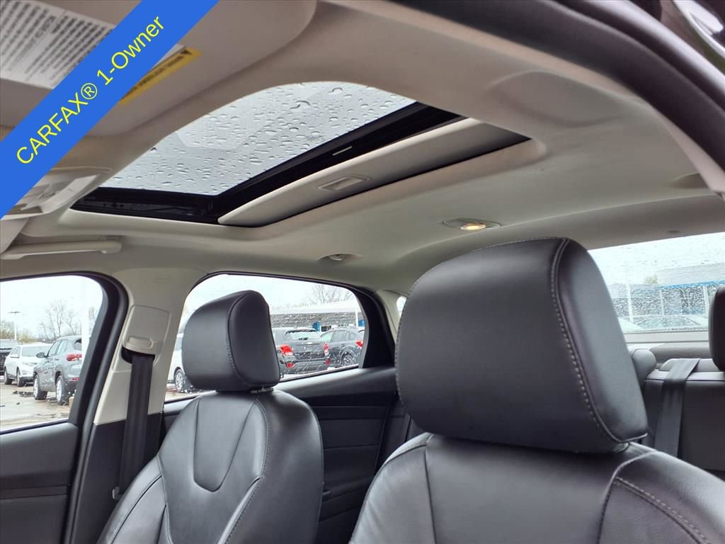 Used 2018 Ford Focus Titanium w/ Titanium Technology Package image 20