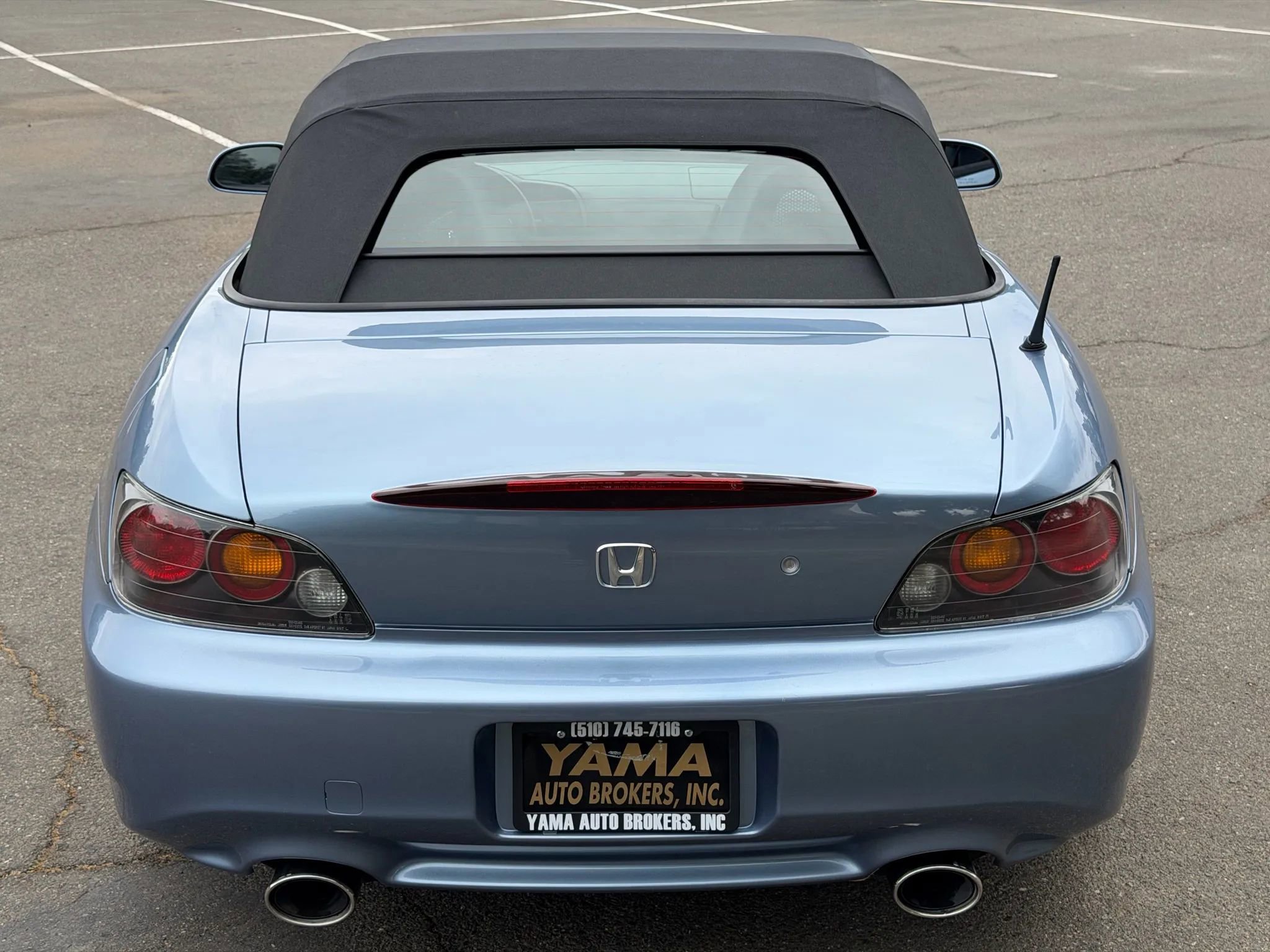 Used 2005 Honda S2000 image 3