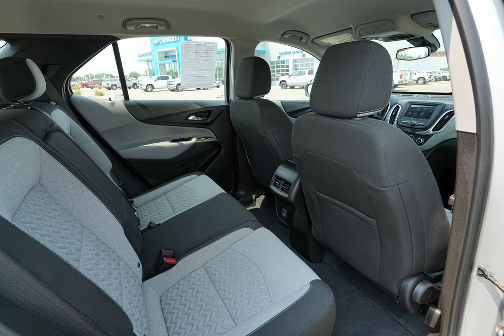 Used 2022 Chevrolet Equinox LS AWD/4WD image 25