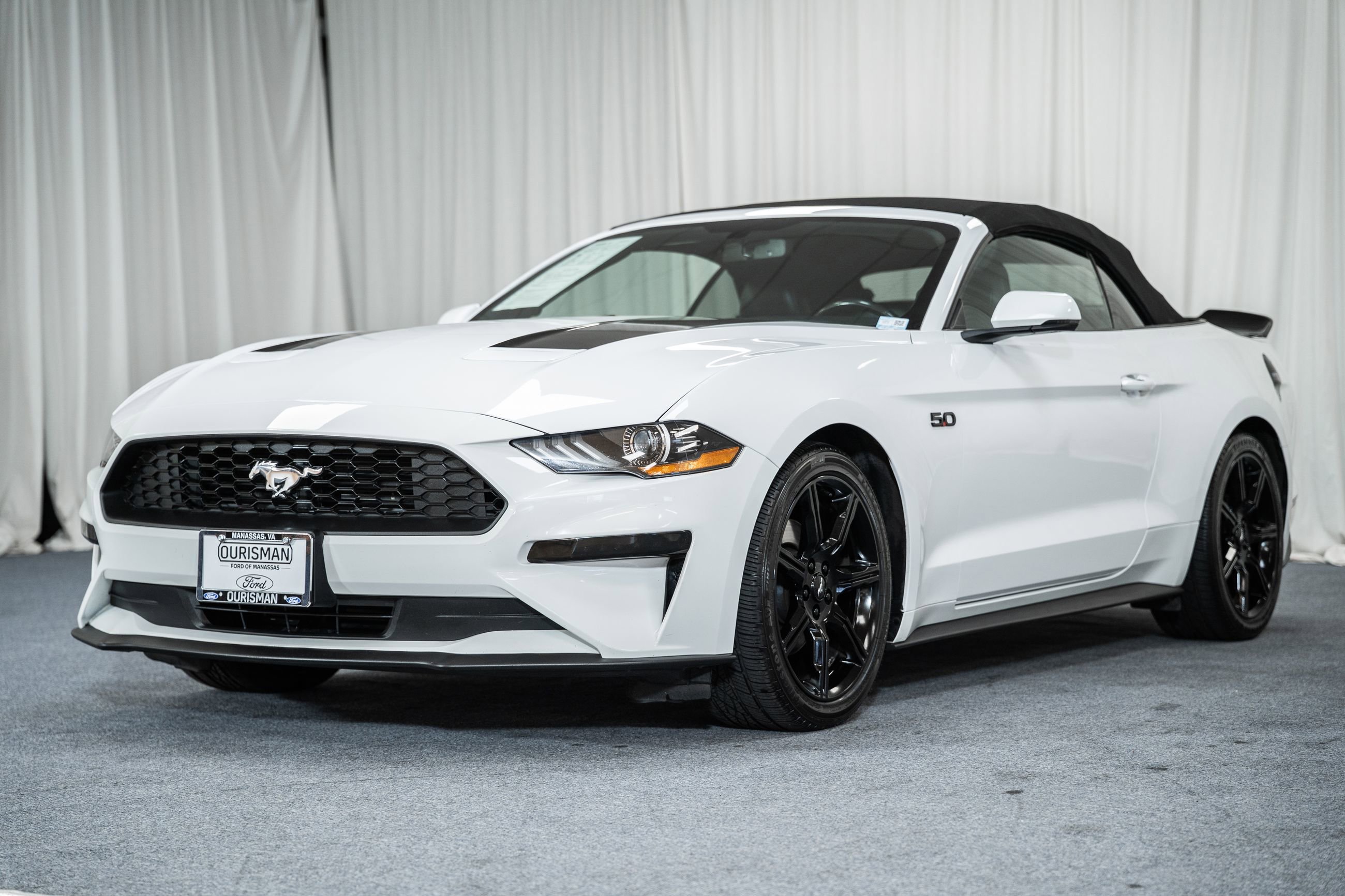 Used 2020 Ford Mustang Premium image 9