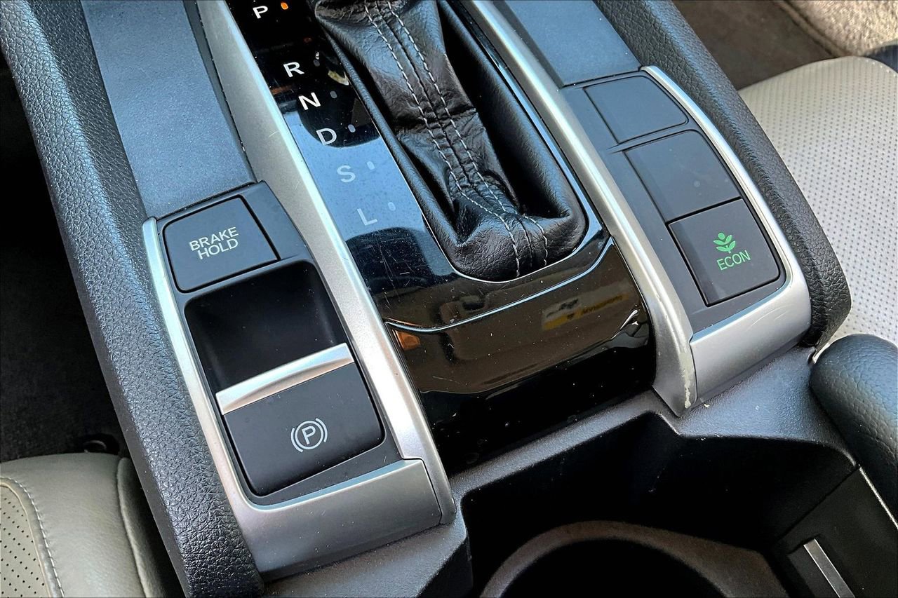 Used 2017 Honda Civic Touring image 25