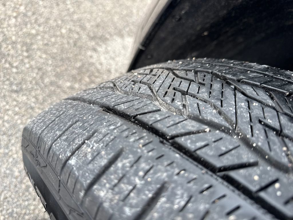 Used 2023 Chevrolet Traverse Premier w/ LPO, Floor Liner Package image 40